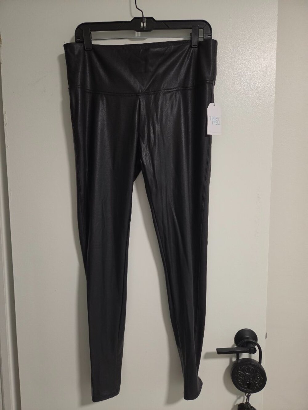 NWT! Liquid-Effect Leggings